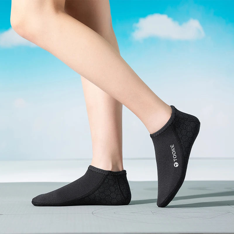 Neoprene Free Diving Socks for Warm and Non-slip Experience